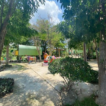 OYO 966 Boss Khaoyai Hotel Ban Bung Toei Bagian luar foto