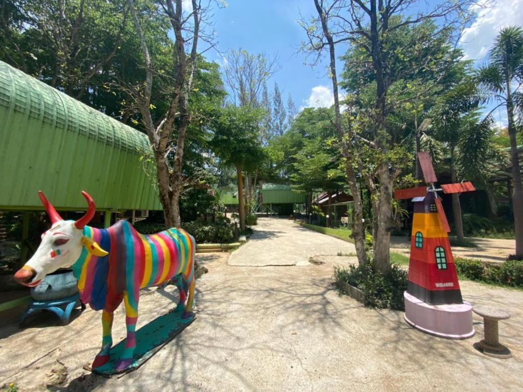 OYO 966 Boss Khaoyai Hotel Ban Bung Toei Bagian luar foto