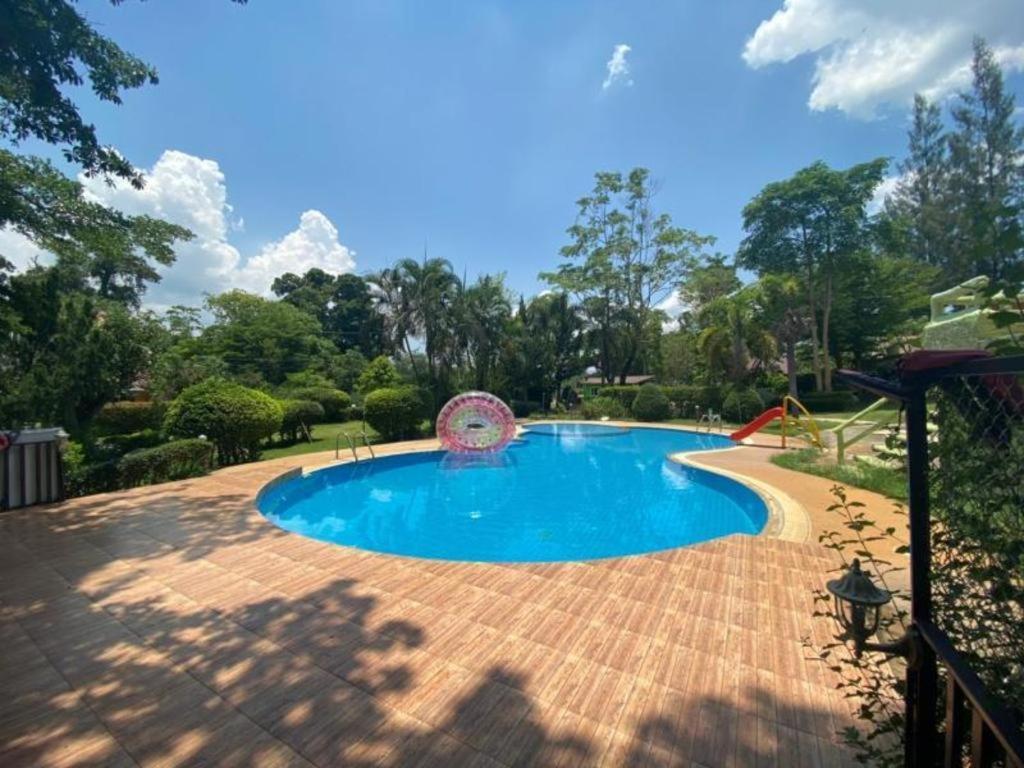 OYO 966 Boss Khaoyai Hotel Ban Bung Toei Bagian luar foto