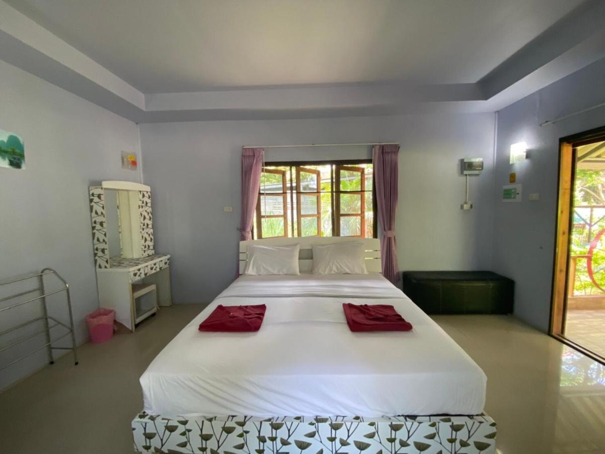 OYO 966 Boss Khaoyai Hotel Ban Bung Toei Bagian luar foto