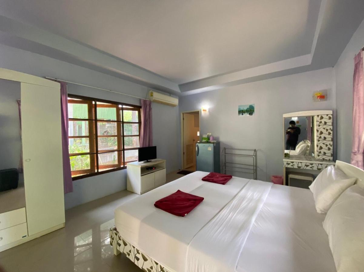OYO 966 Boss Khaoyai Hotel Ban Bung Toei Bagian luar foto