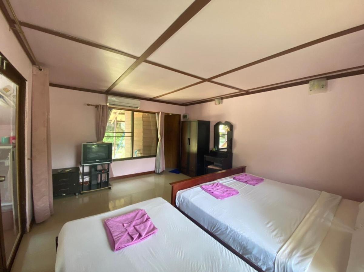 OYO 966 Boss Khaoyai Hotel Ban Bung Toei Bagian luar foto