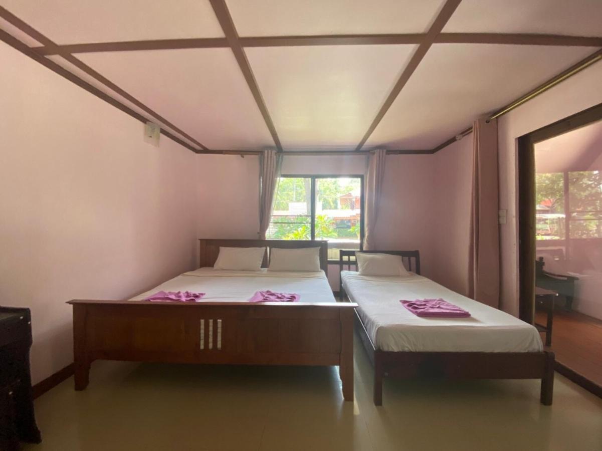 OYO 966 Boss Khaoyai Hotel Ban Bung Toei Bagian luar foto
