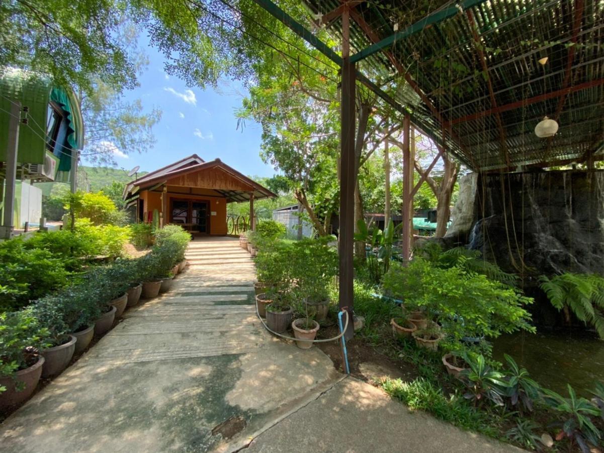 OYO 966 Boss Khaoyai Hotel Ban Bung Toei Bagian luar foto