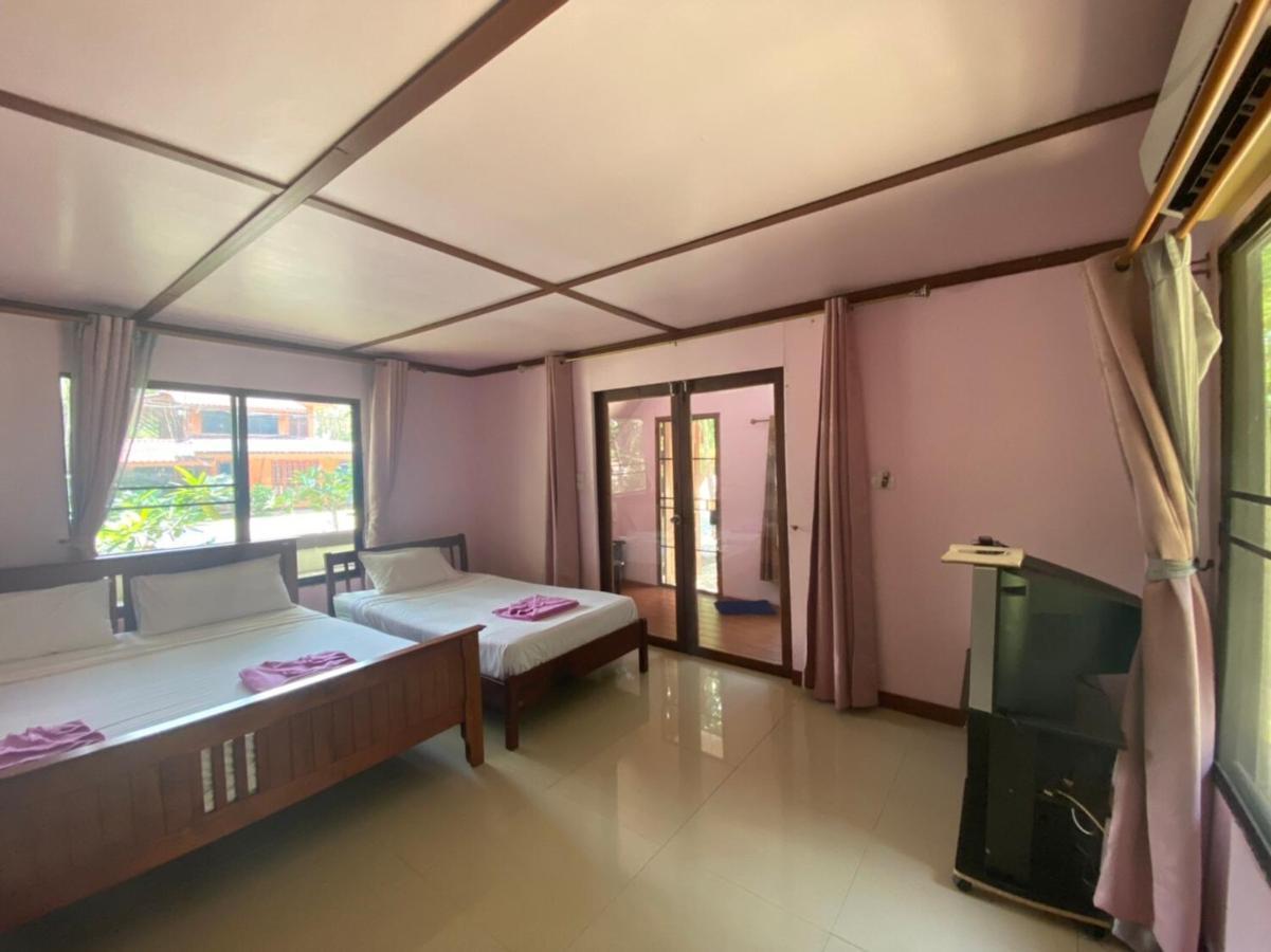 OYO 966 Boss Khaoyai Hotel Ban Bung Toei Bagian luar foto